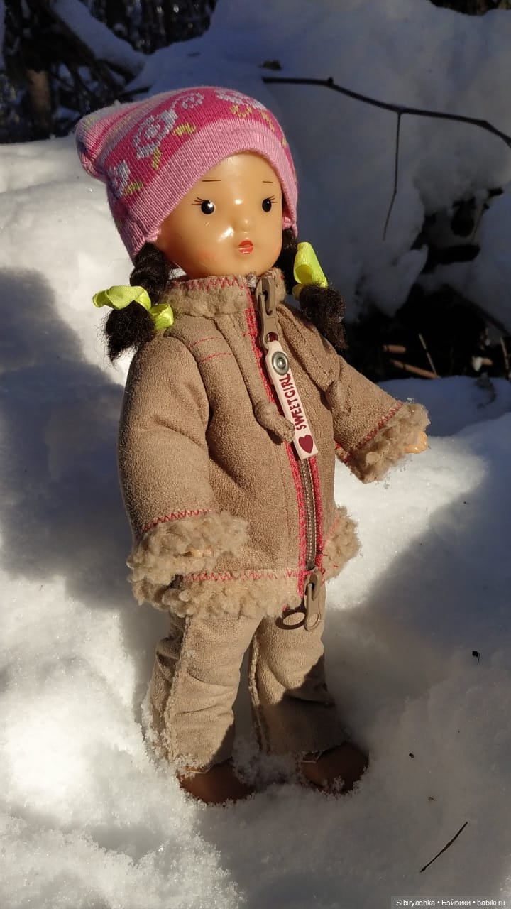 Снежно-хвойная прогулка Юляшки (фото 4)