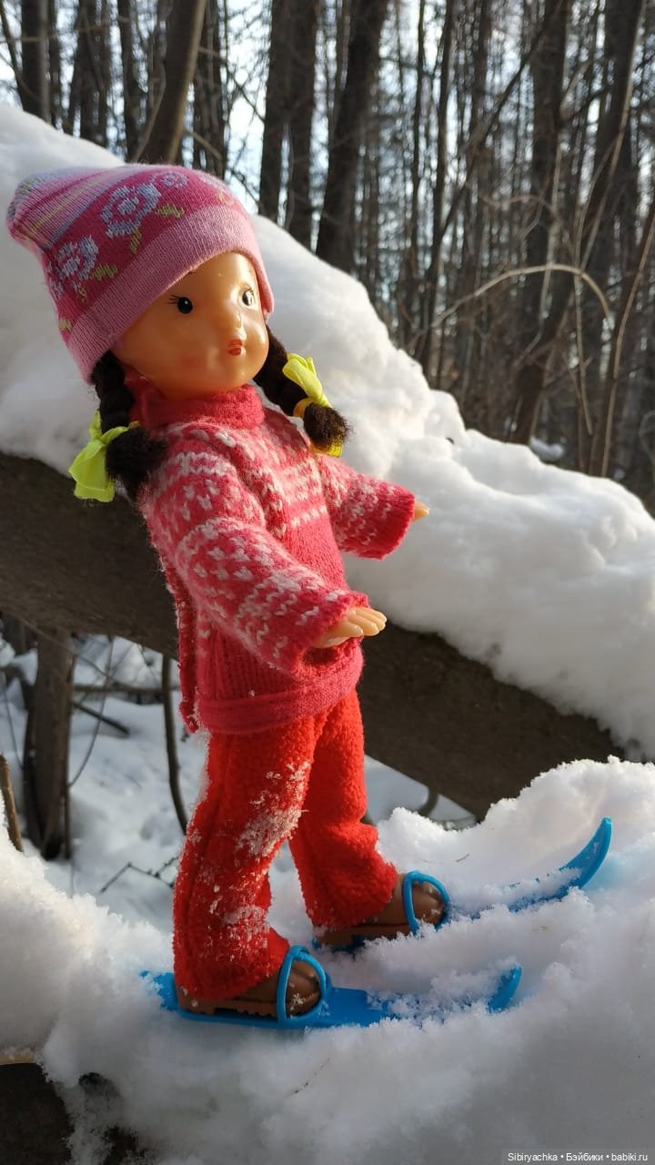 Новые лыжи и новая прогулка Юляшки (фото 9)