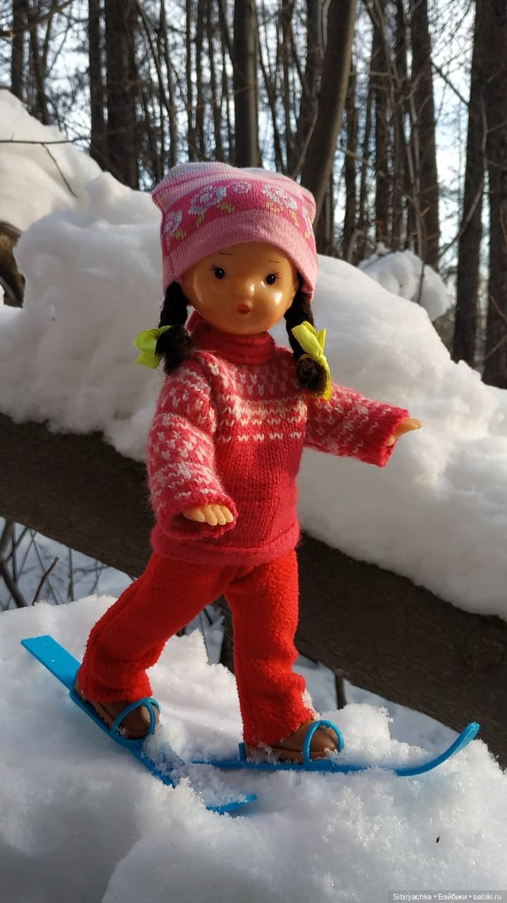 Новые лыжи и новая прогулка Юляшки (фото 7)