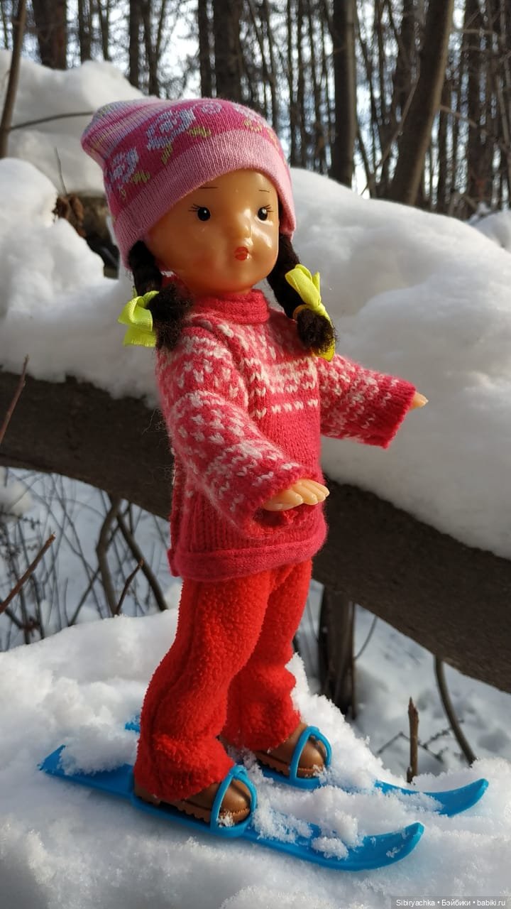 Новые лыжи и новая прогулка Юляшки (фото 6)