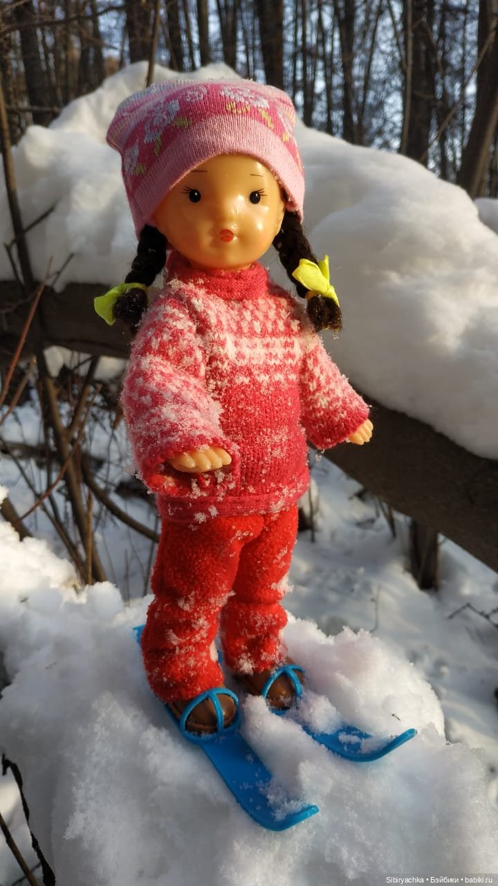 Вторая лыжная прогулка Юляшки. Продолжение (фото 10)