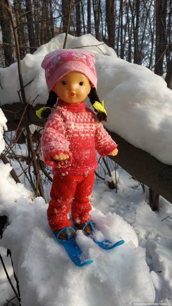 Вторая лыжная прогулка Юляшки. Продолжение (фото 9)