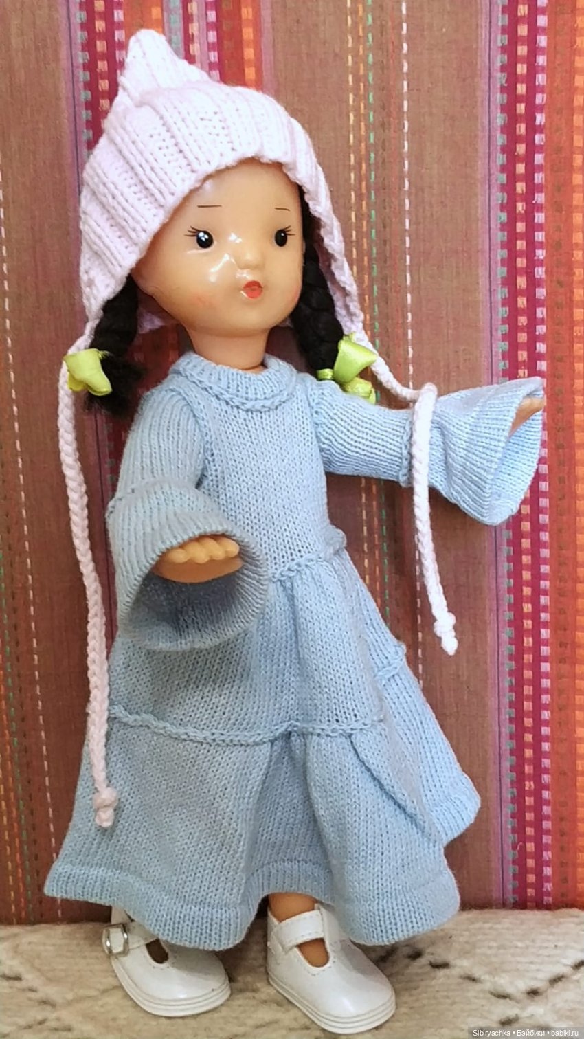 Юляша и Наташа. Новые наряды из чудесной посылочки