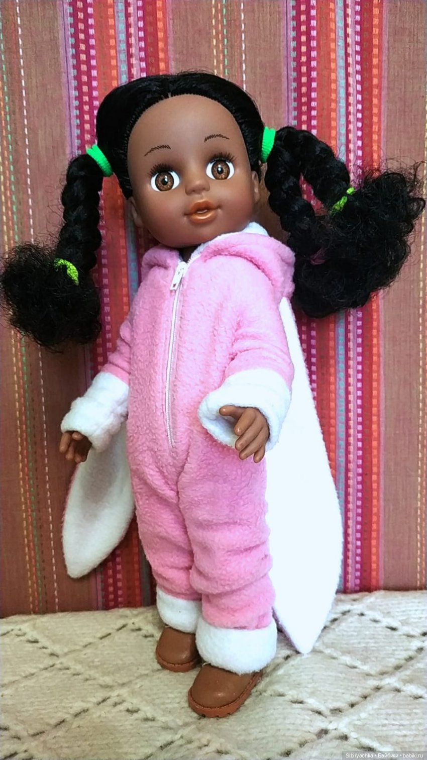 Юляша и Наташа. Новые наряды из чудесной посылочки