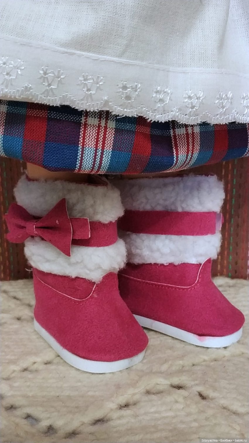 Юляша и Наташа. Новые наряды из чудесной посылочки