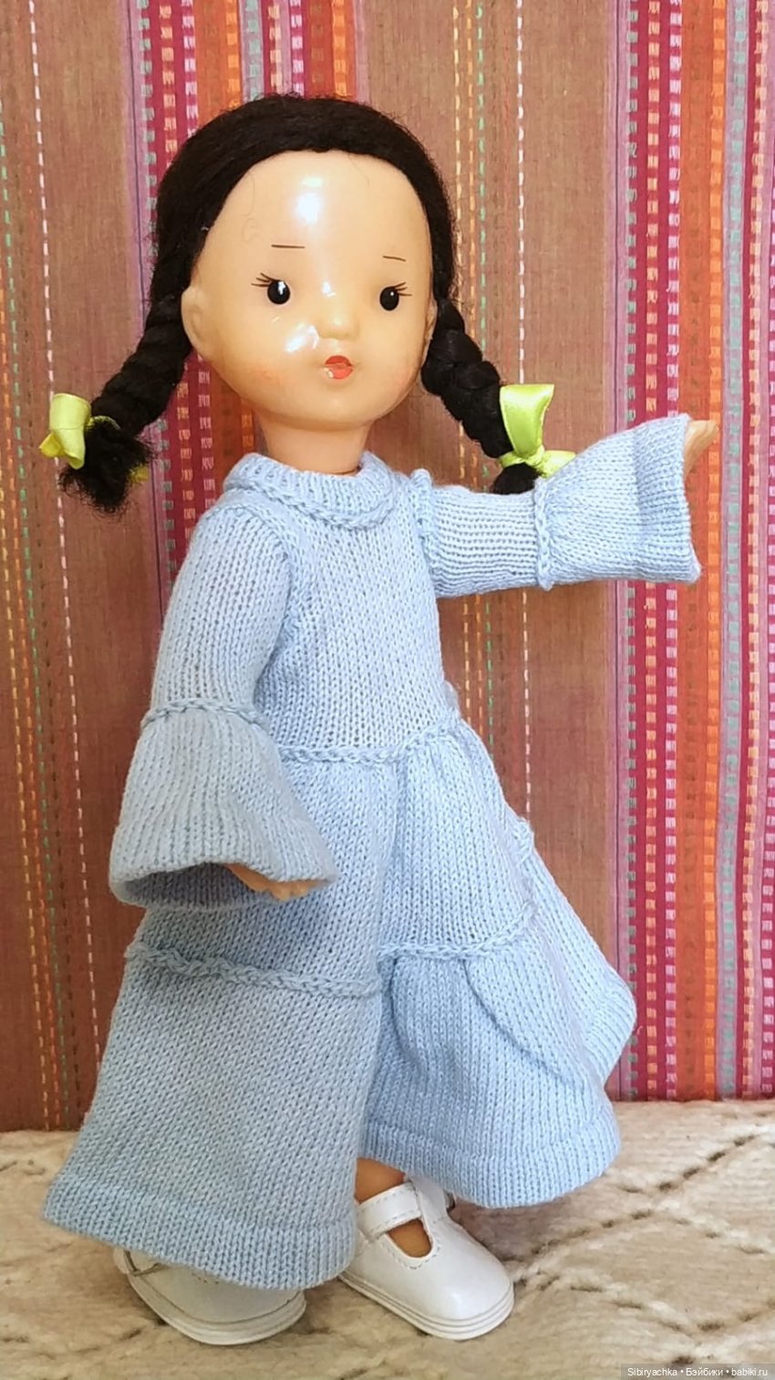 Юляша и Наташа. Новые наряды из чудесной посылочки