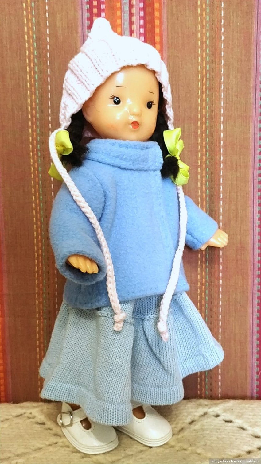 Юляша и Наташа. Новые наряды из чудесной посылочки