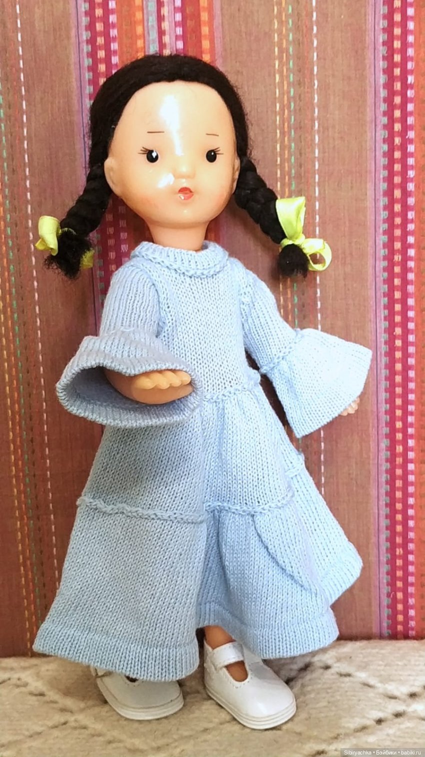 Юляша и Наташа. Новые наряды из чудесной посылочки