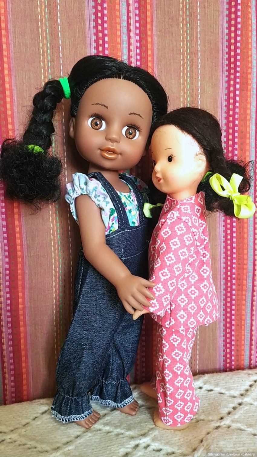 Юляша и Наташа. Новые наряды из чудесной посылочки (фото 9)