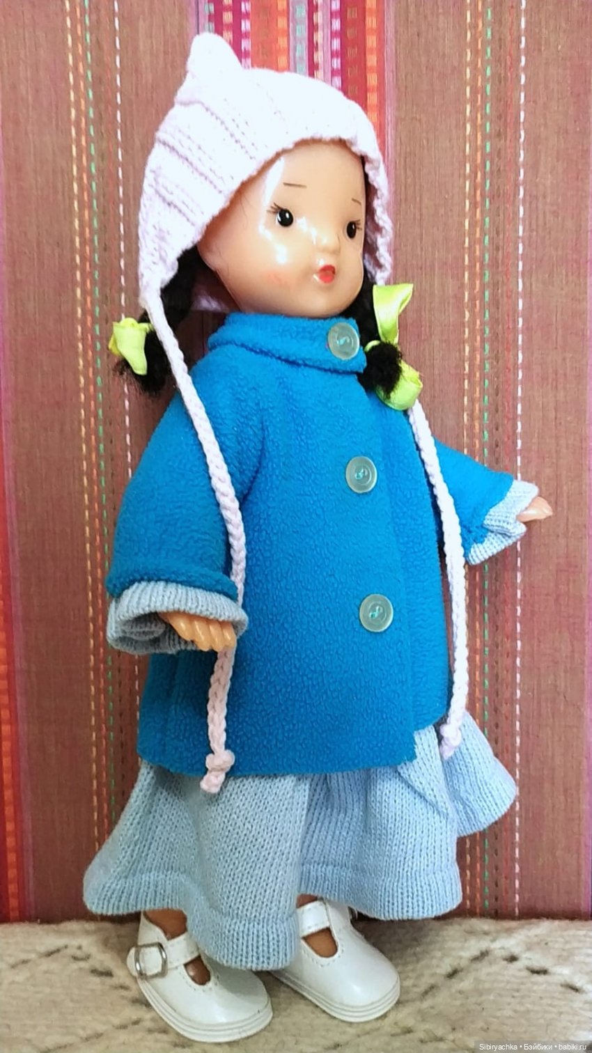 Юляша и Наташа. Новые наряды из чудесной посылочки