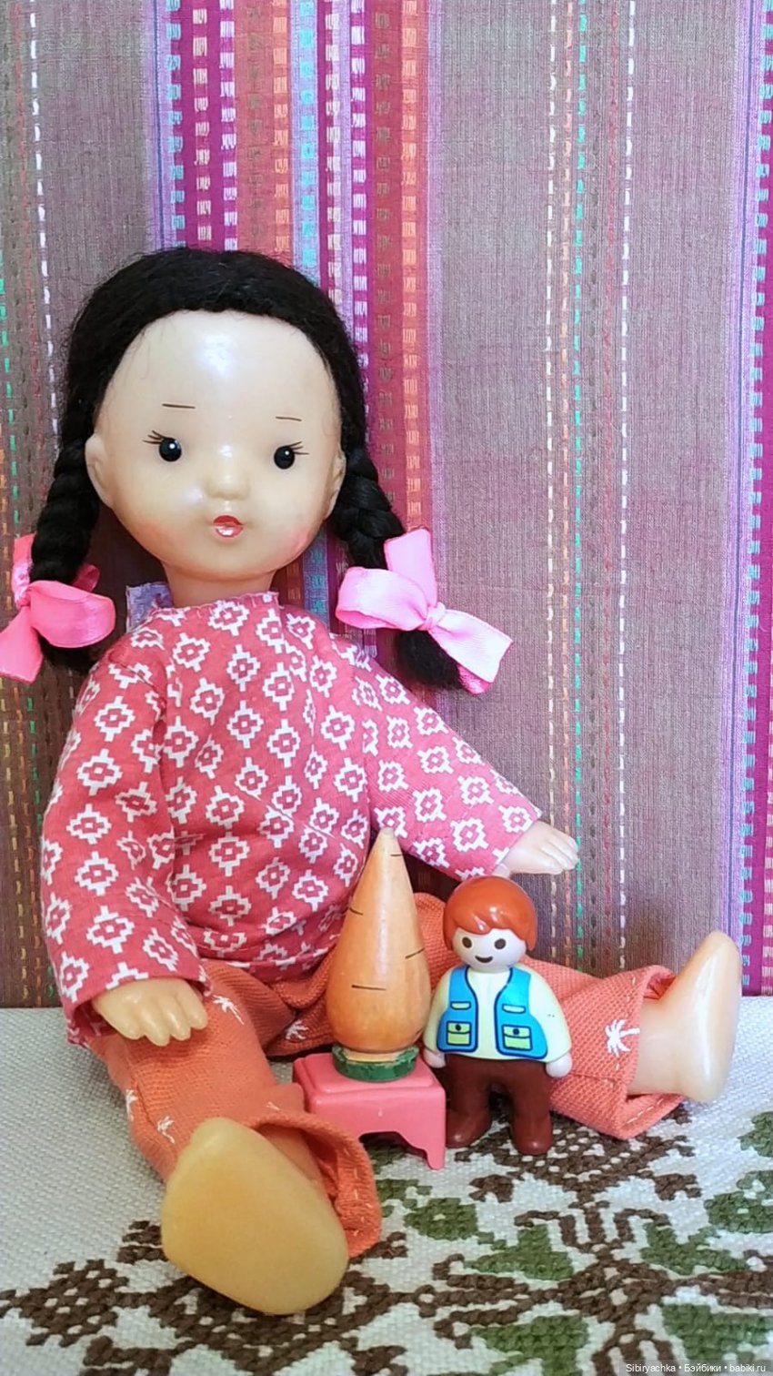 Юляшка играет в куклы — Советские винтажные куклы (СССР): Ленигрушка