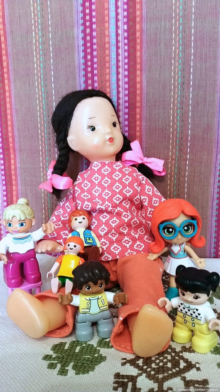 Юляшка играет в куклы — Советские винтажные куклы (СССР): Ленигрушка