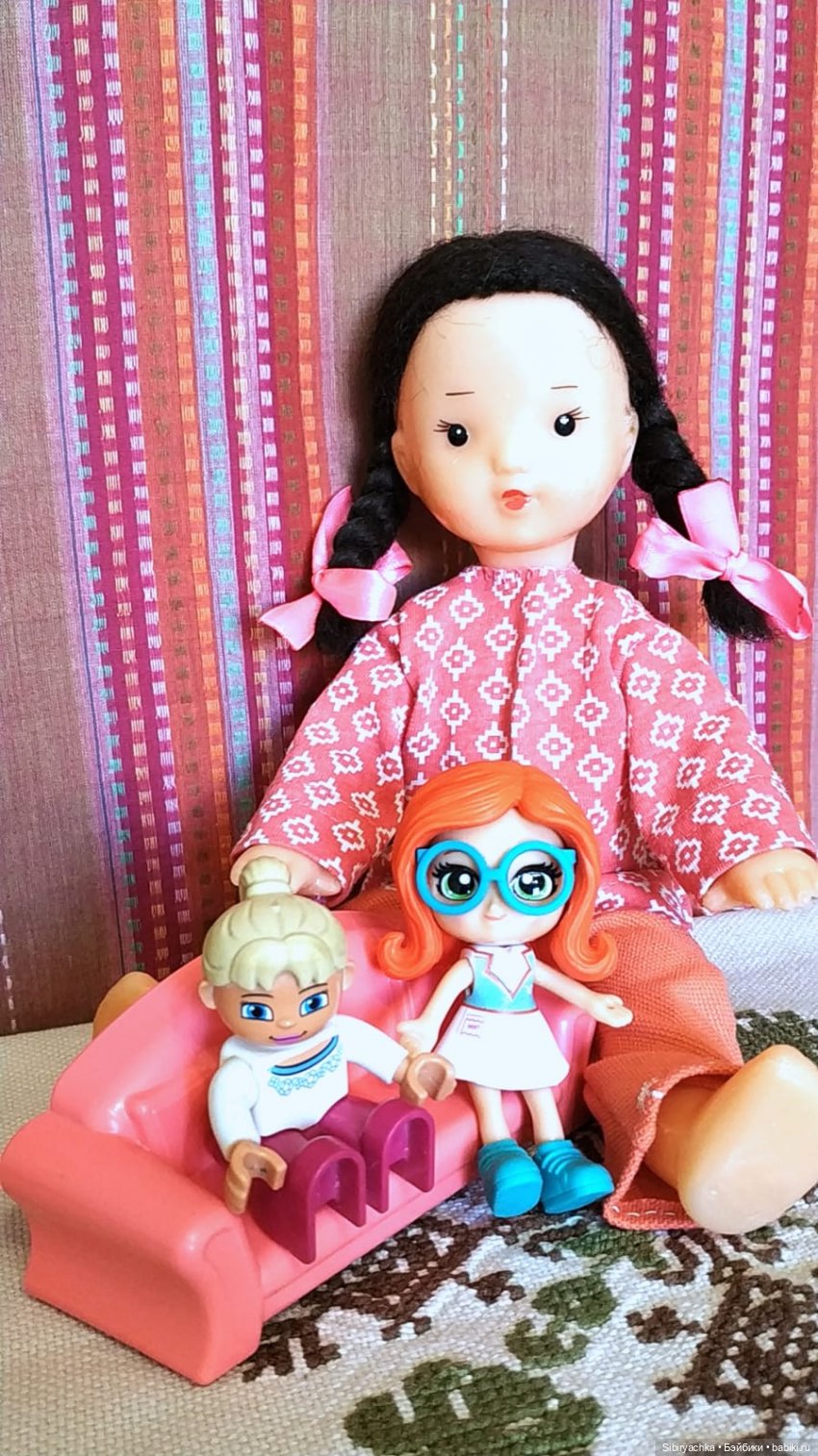 Юляшка играет в куклы — Советские винтажные куклы (СССР): Ленигрушка