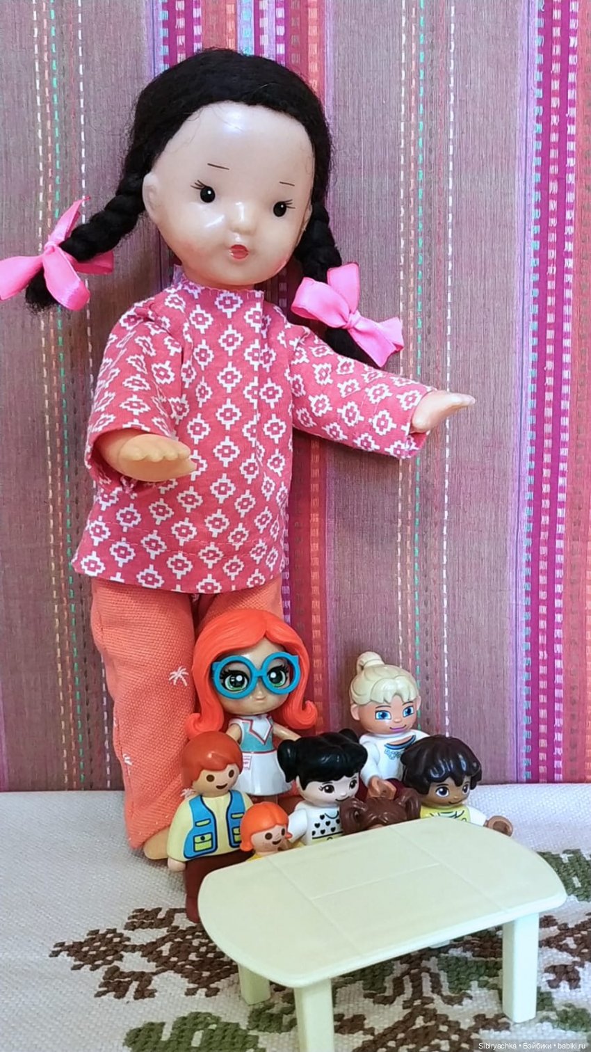 Юляшка играет в куклы — Советские винтажные куклы (СССР): Ленигрушка