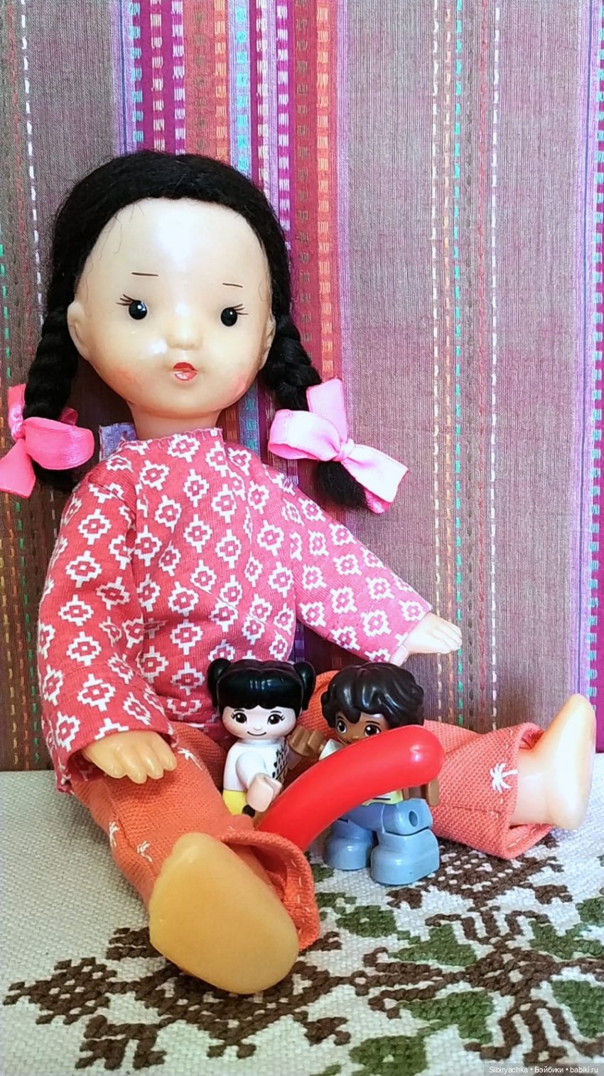 Юляшка играет в куклы — Советские винтажные куклы (СССР): Ленигрушка