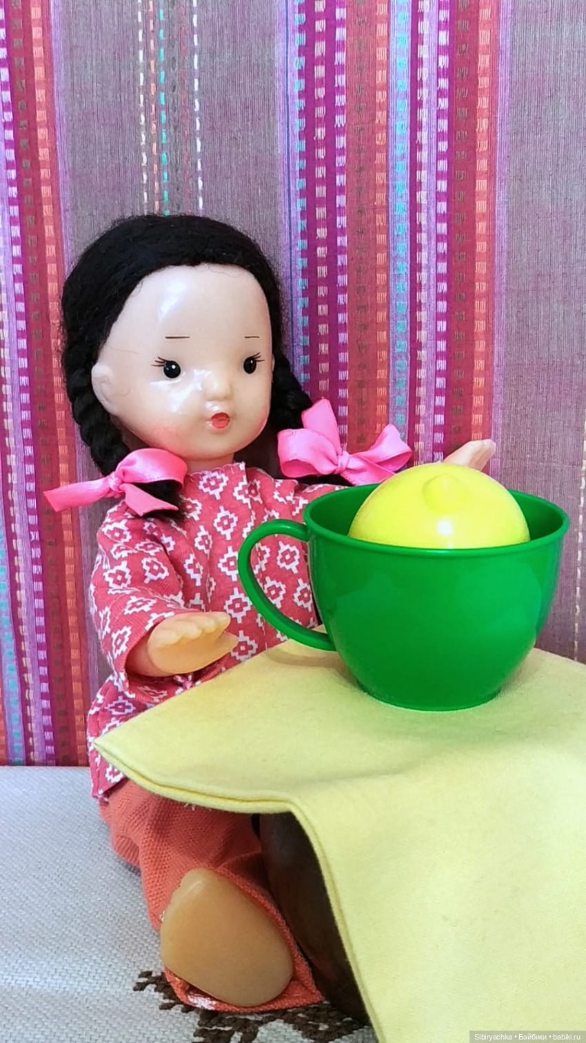 Юляшка играет в куклы — Советские винтажные куклы (СССР): Ленигрушка