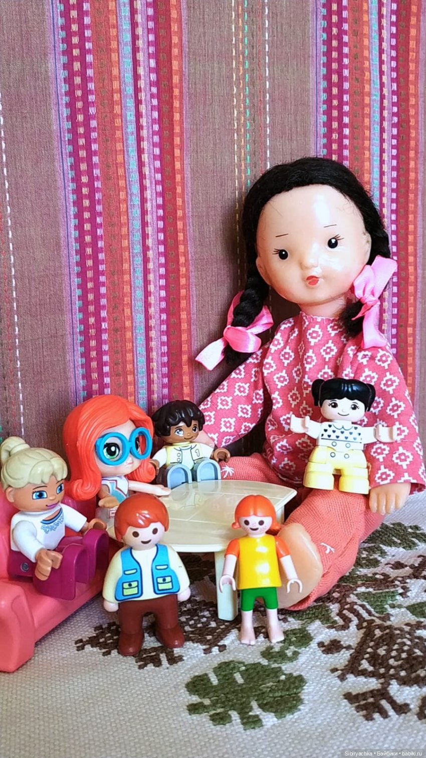 Юляшка играет в куклы — Советские винтажные куклы (СССР): Ленигрушка