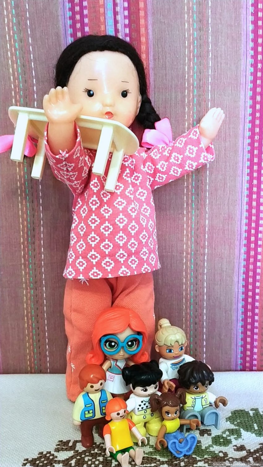 Юляшка играет в куклы — Советские винтажные куклы (СССР): Ленигрушка