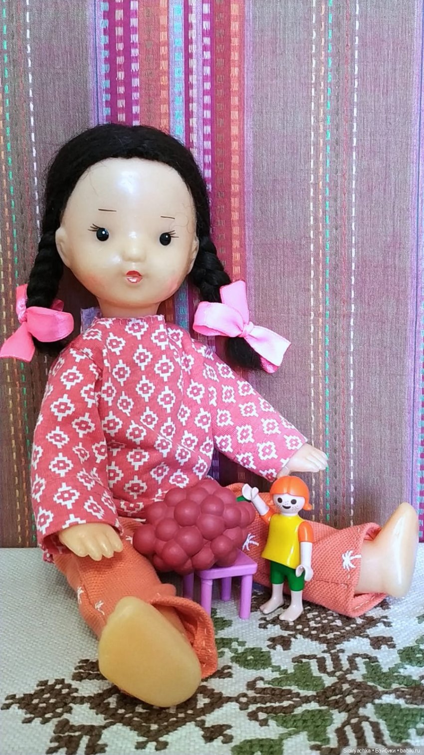 Юляшка играет в куклы — Советские винтажные куклы (СССР): Ленигрушка