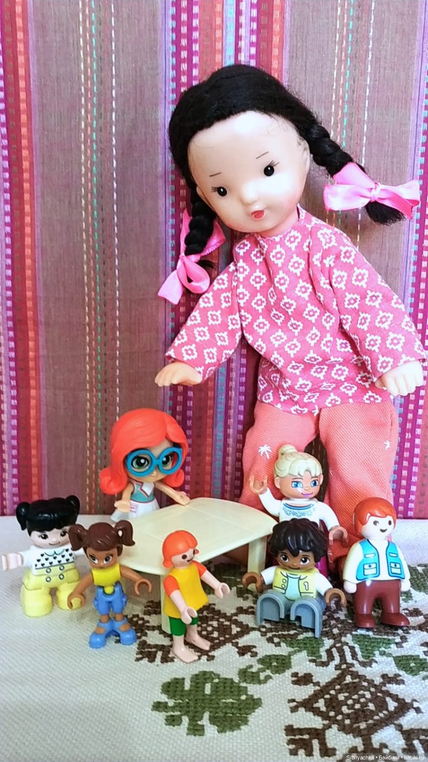 Юляшка играет в куклы — Советские винтажные куклы (СССР): Ленигрушка