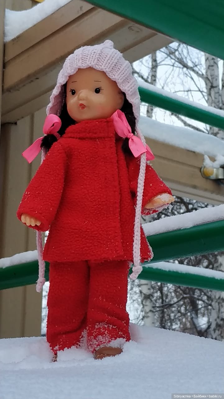 Юляшка гуляет в Михайловской роще (фото 9)