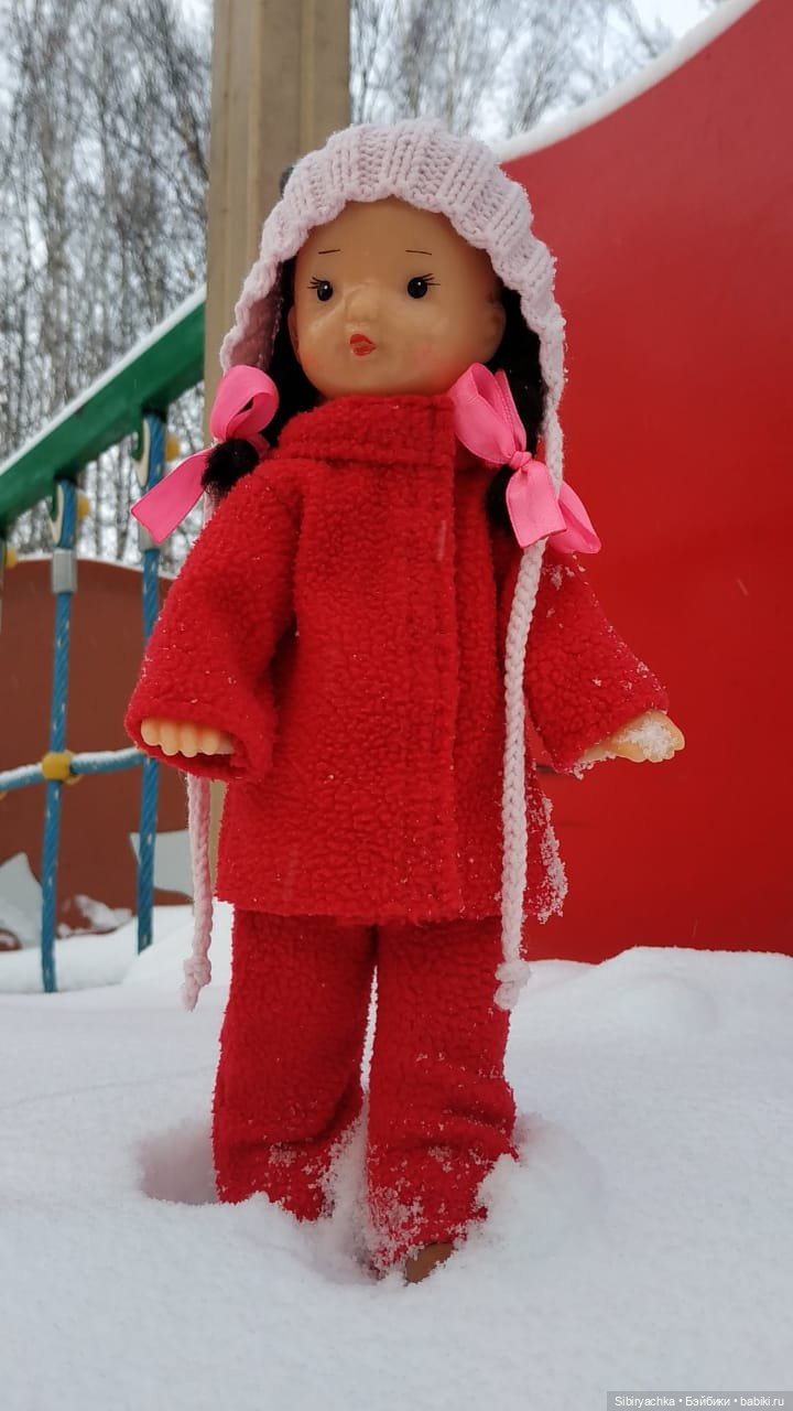 Юляшка гуляет в Михайловской роще (фото 10)