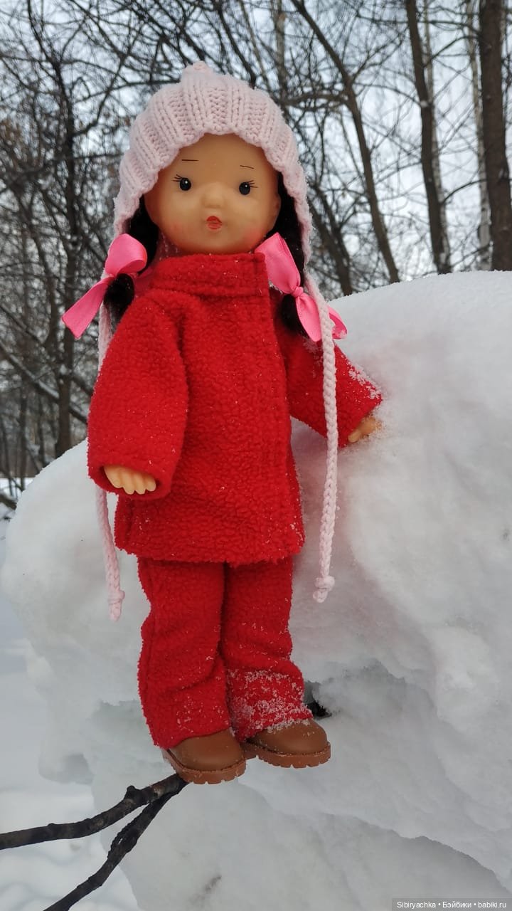 Юляшка гуляет в Михайловской роще (фото 8)