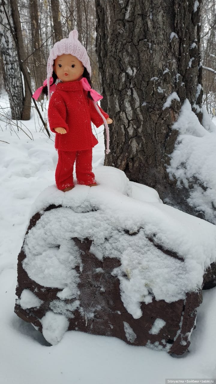 Юляшка гуляет в Михайловской роще