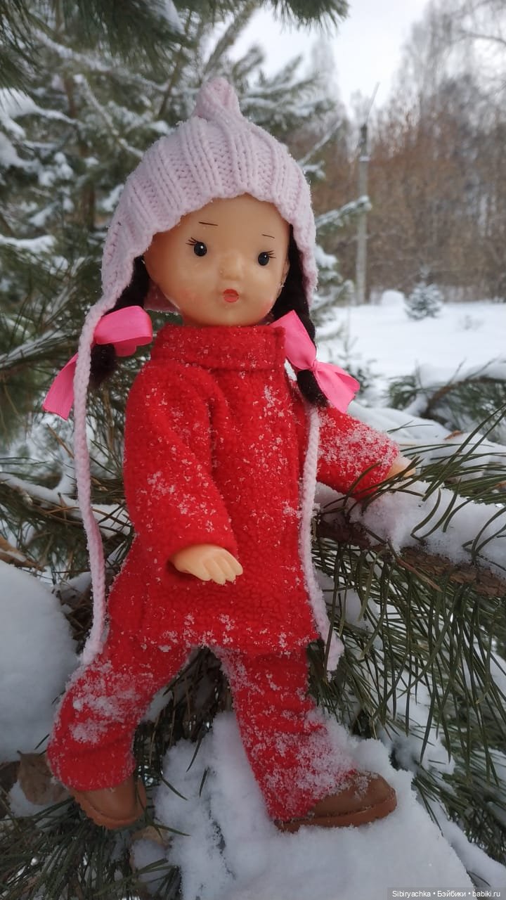 Юляшка гуляет в Михайловской роще