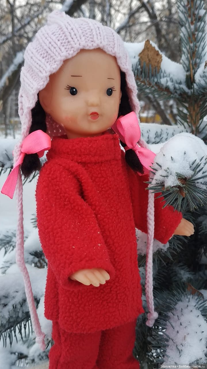 Юляшка гуляет в Михайловской роще