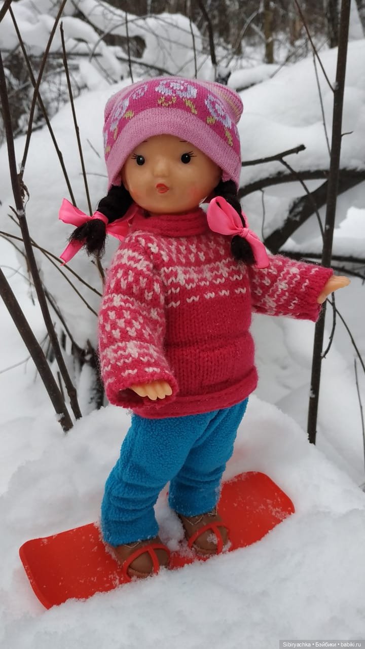 Юляшка осваивает сноуборд (фото 6)