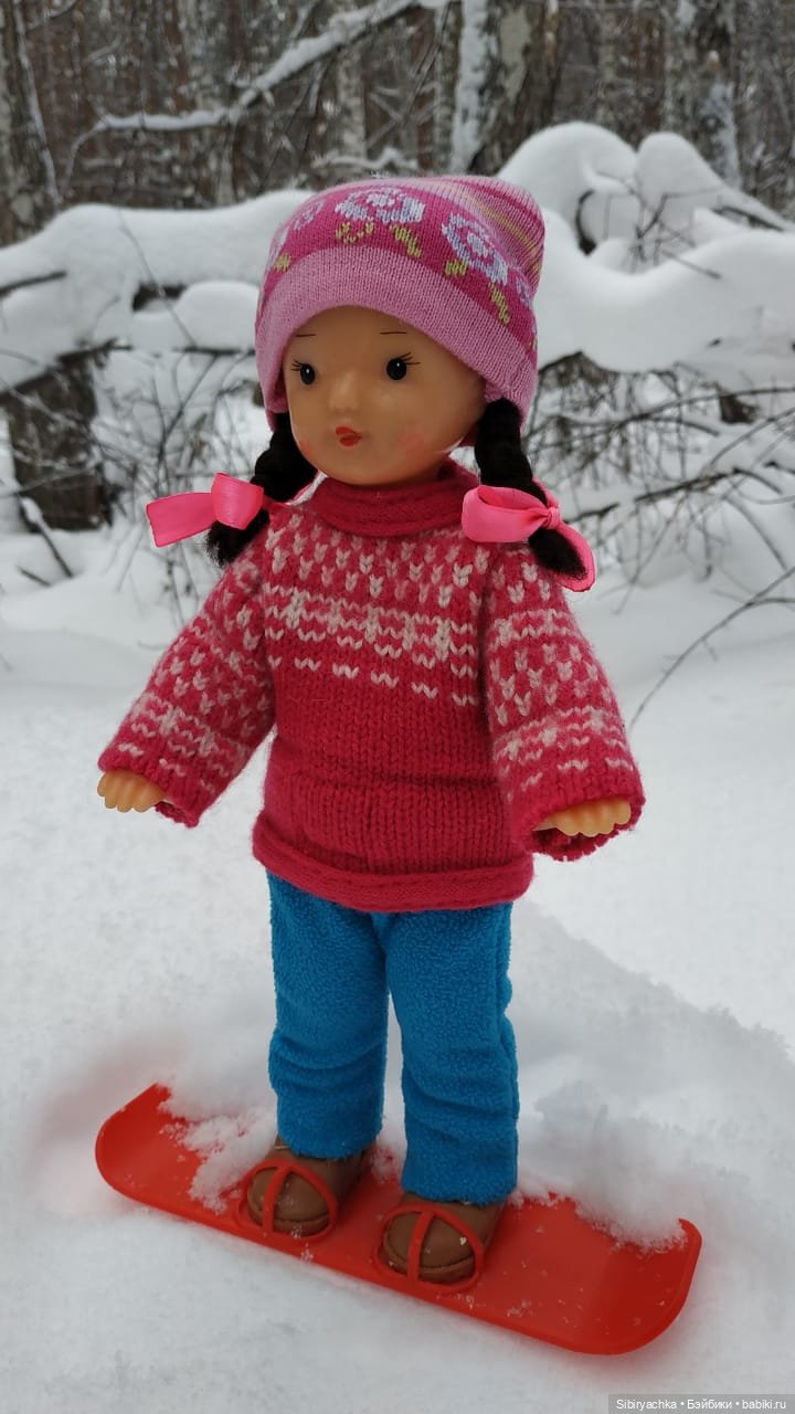 Юляшка продолжает осваивать сноуборд (фото 2)