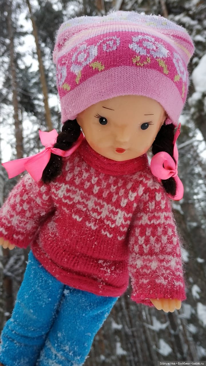 Юляшка продолжает осваивать сноуборд