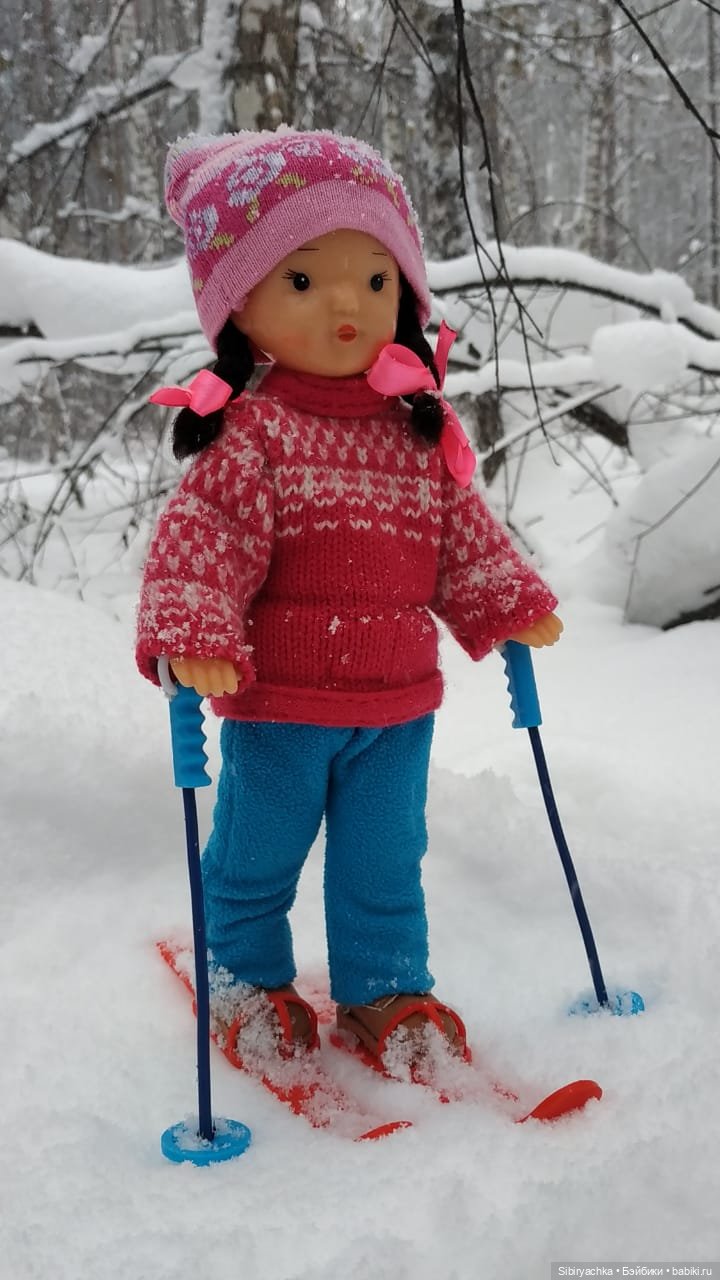 Лыжная прогулка Юляшки — Советские винтажные куклы (СССР): Ленигрушка