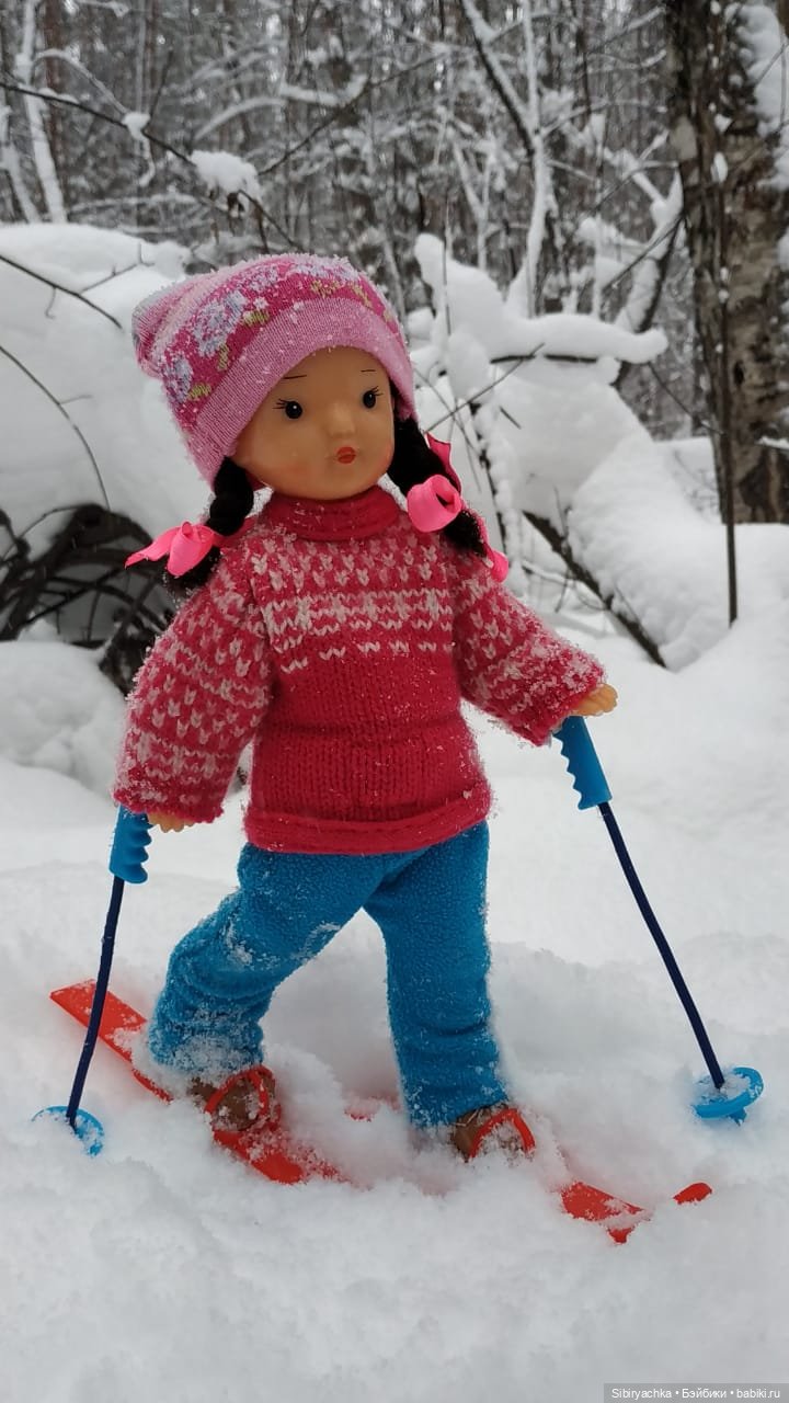 Лыжная прогулка Юляшки — Советские винтажные куклы (СССР): Ленигрушка