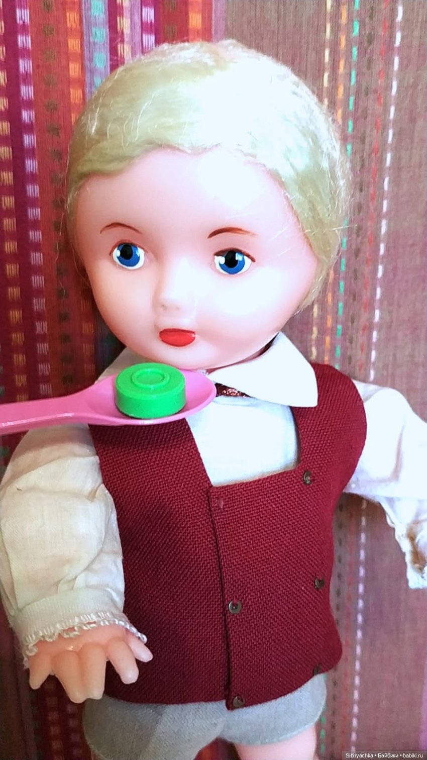 Распаковка чудесной посылочки или Юля и Юри играют в доктора