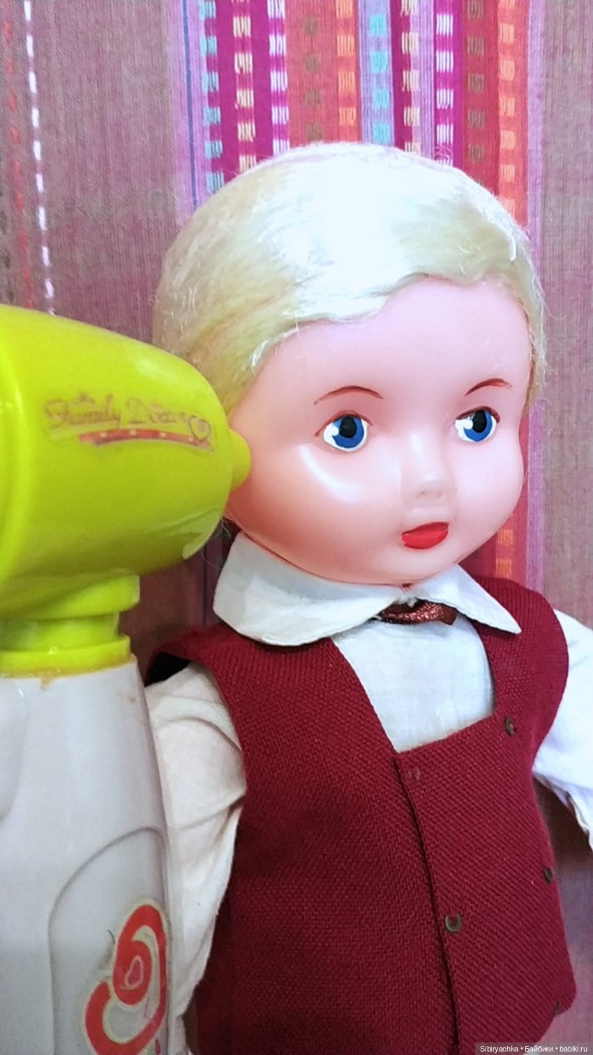 Распаковка чудесной посылочки или Юля и Юри играют в доктора