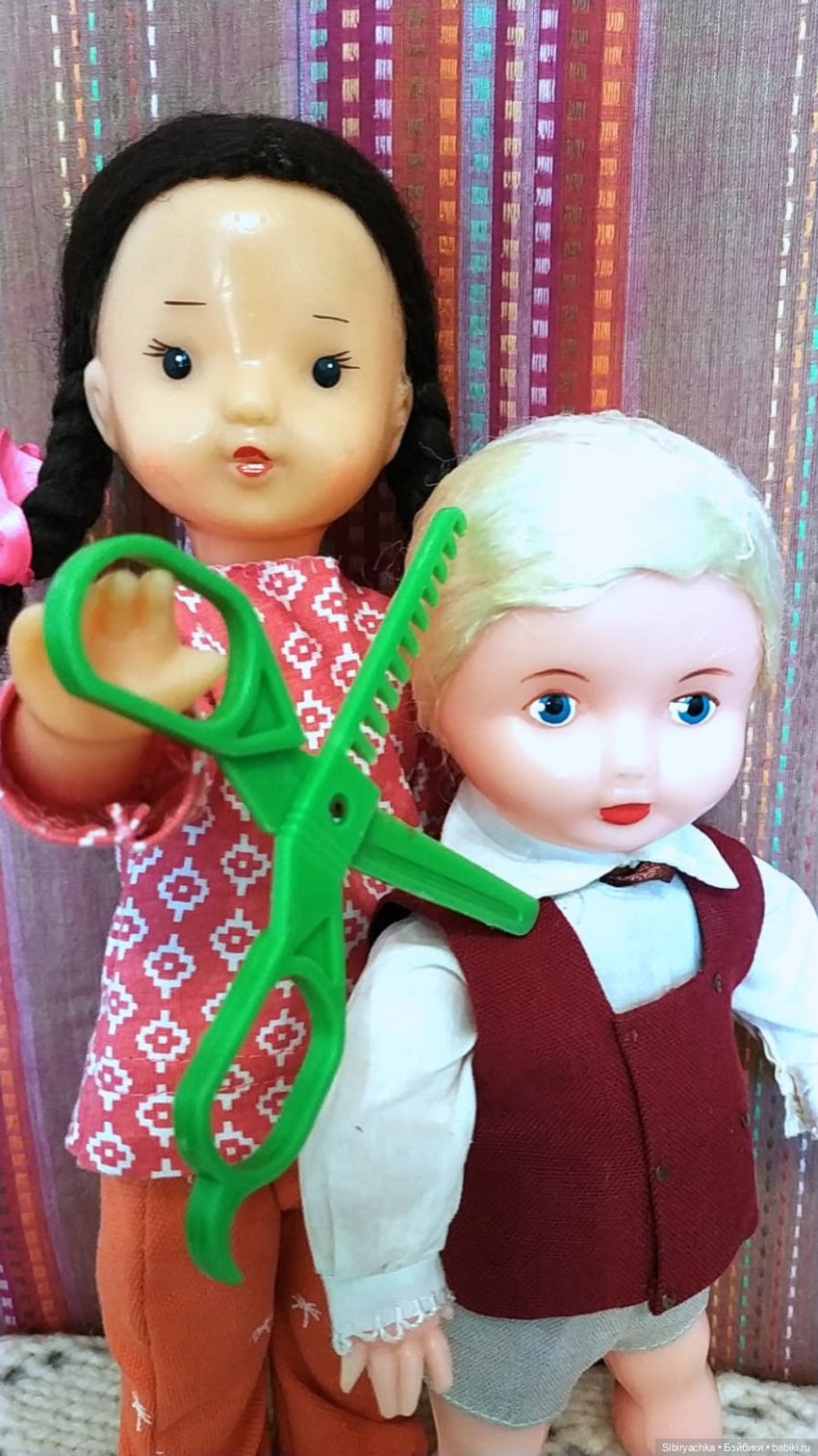 Распаковка чудесной посылочки или Юля и Юри играют в доктора