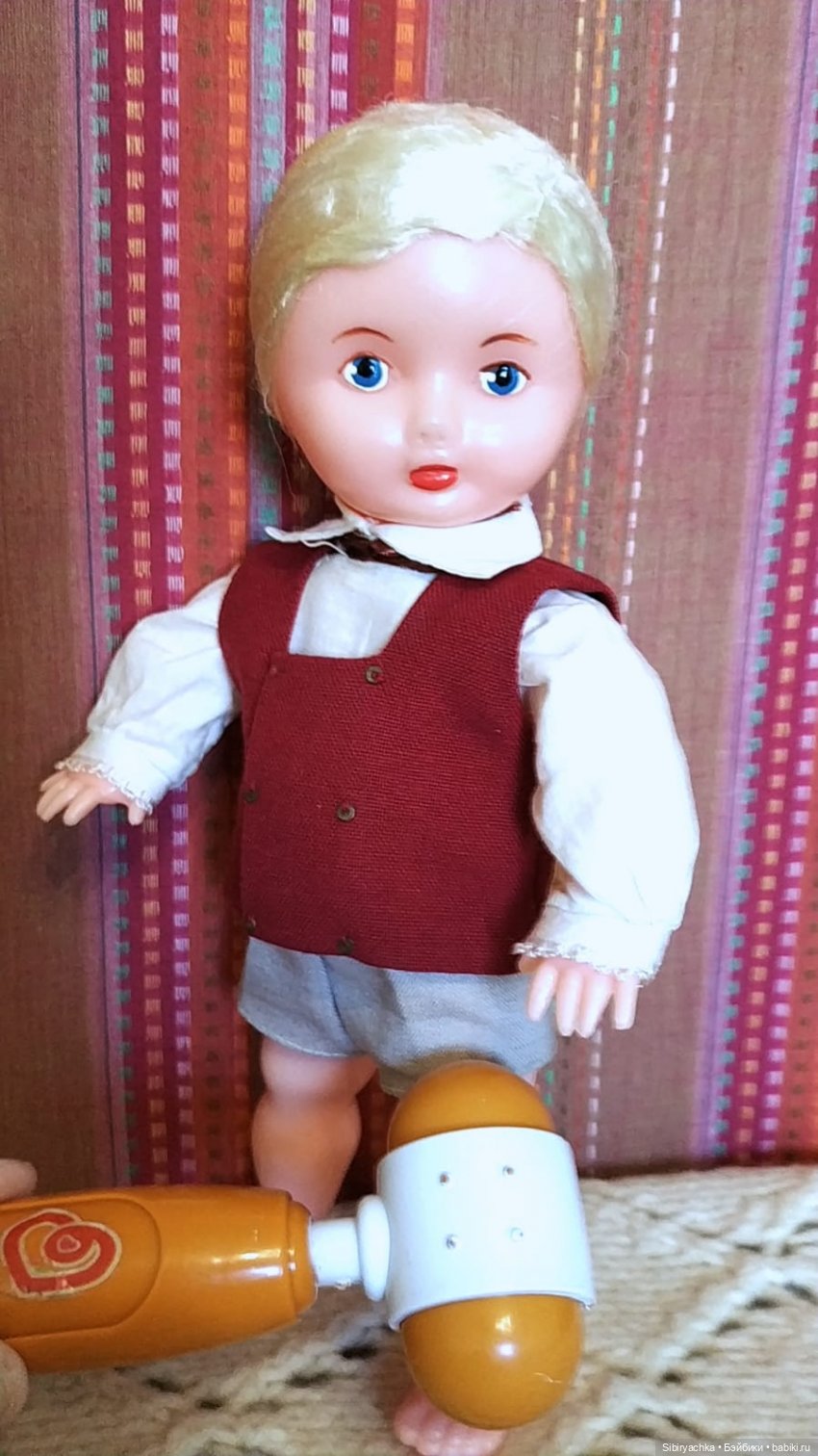 Распаковка чудесной посылочки или Юля и Юри играют в доктора