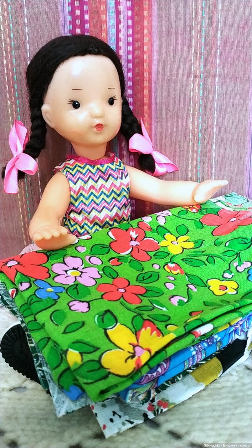 Юляшка получила посылку с подарками к Новому году