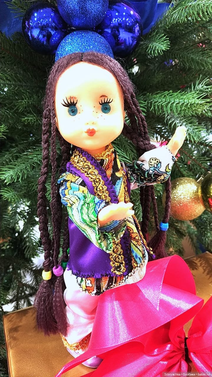 Необычная девочка с косичками (фото 6)