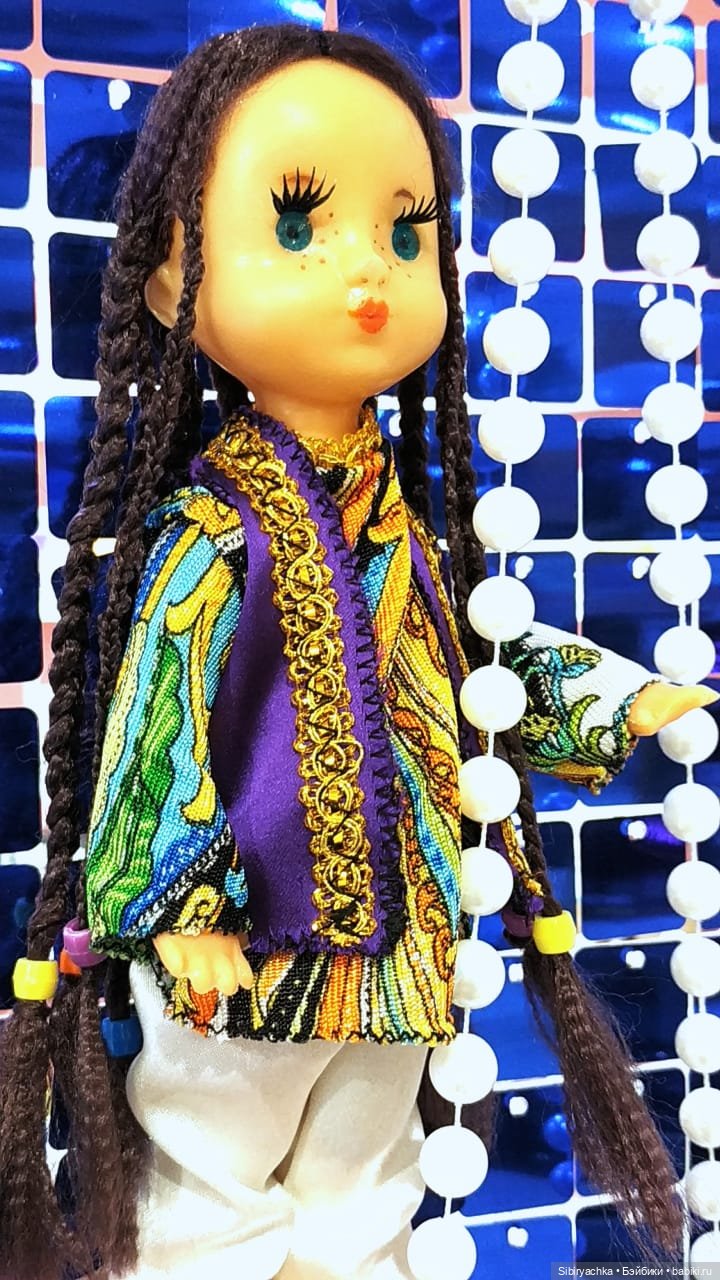 Необычная девочка с косичками (фото 8)