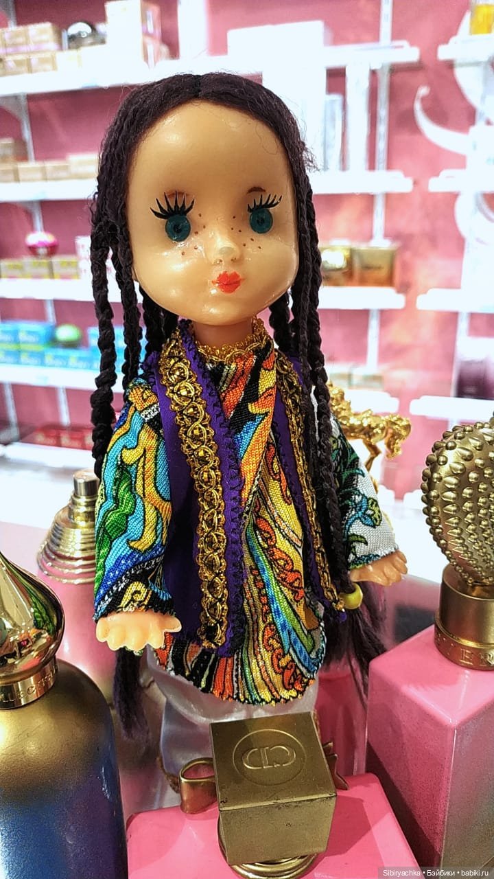 Необычная девочка с косичками (фото 10)