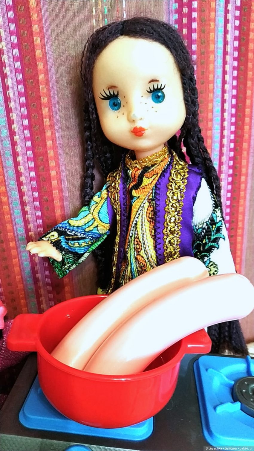 Первое знакомство Юляшки и Веты