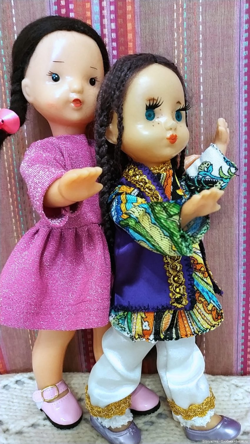 Первое знакомство Юляшки и Веты