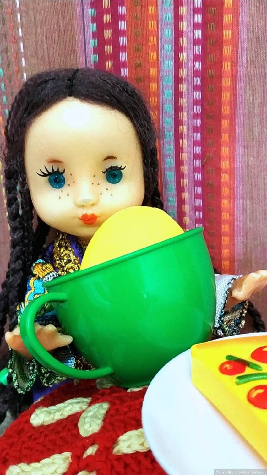 Первое знакомство Юляшки и Веты