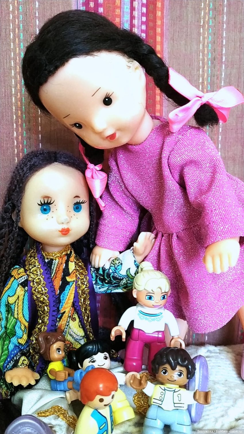 Первое знакомство Юляшки и Веты