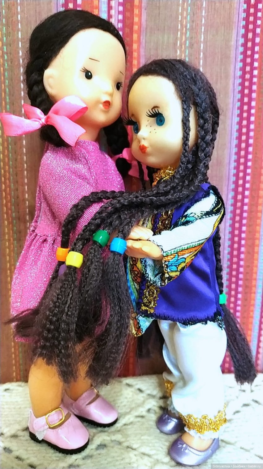 Первое знакомство Юляшки и Веты