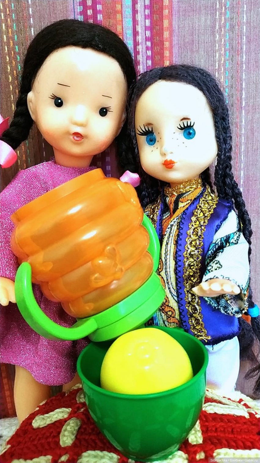 Первое знакомство Юляшки и Веты