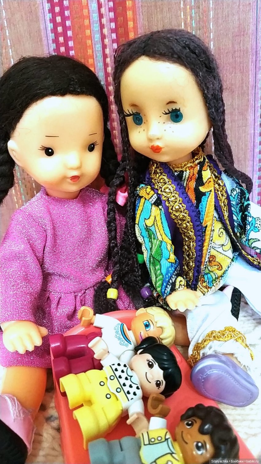 Первое знакомство Юляшки и Веты